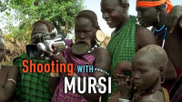 Shooting_with_Mursi